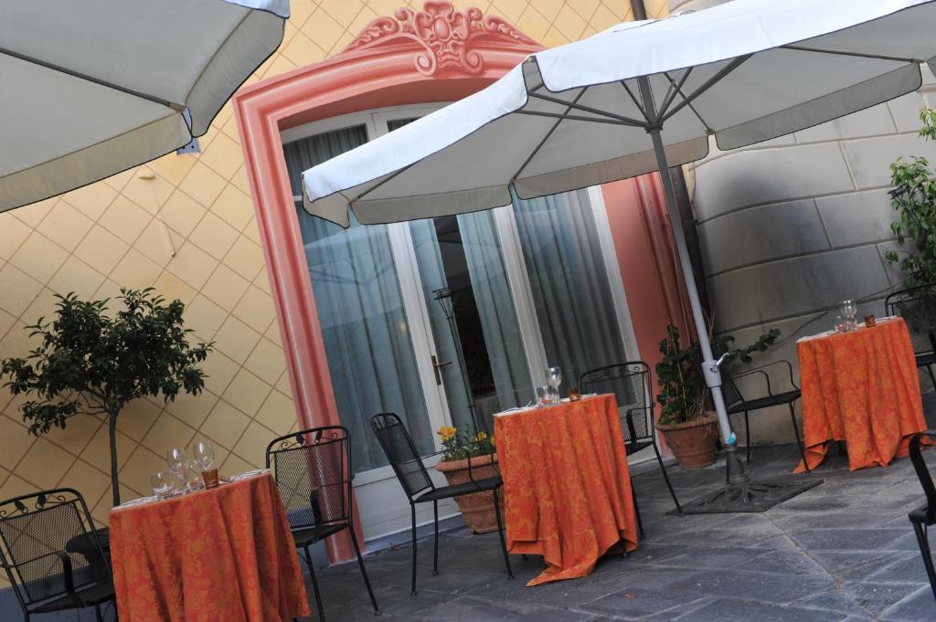 Residenza d'Epoca Locanda del Cigno Nero Sant'Olcese Exterior foto